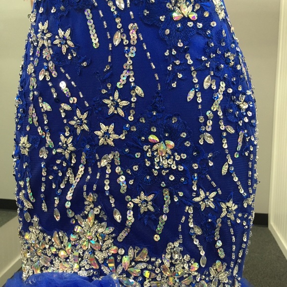 Prom dress - Picture 3 of 6